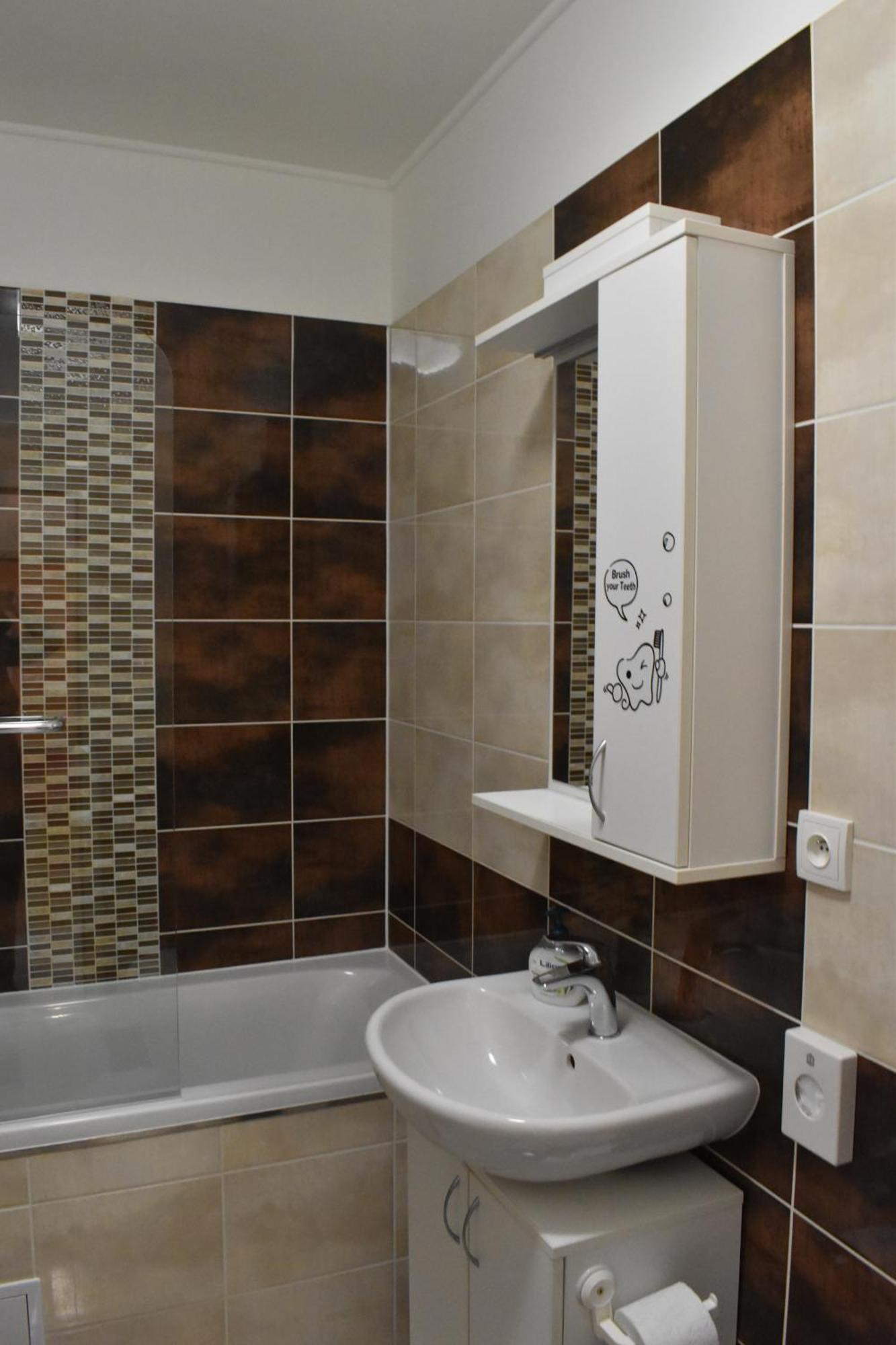 Apartments Verona Κάρλοβι Βάρι Εξωτερικό φωτογραφία